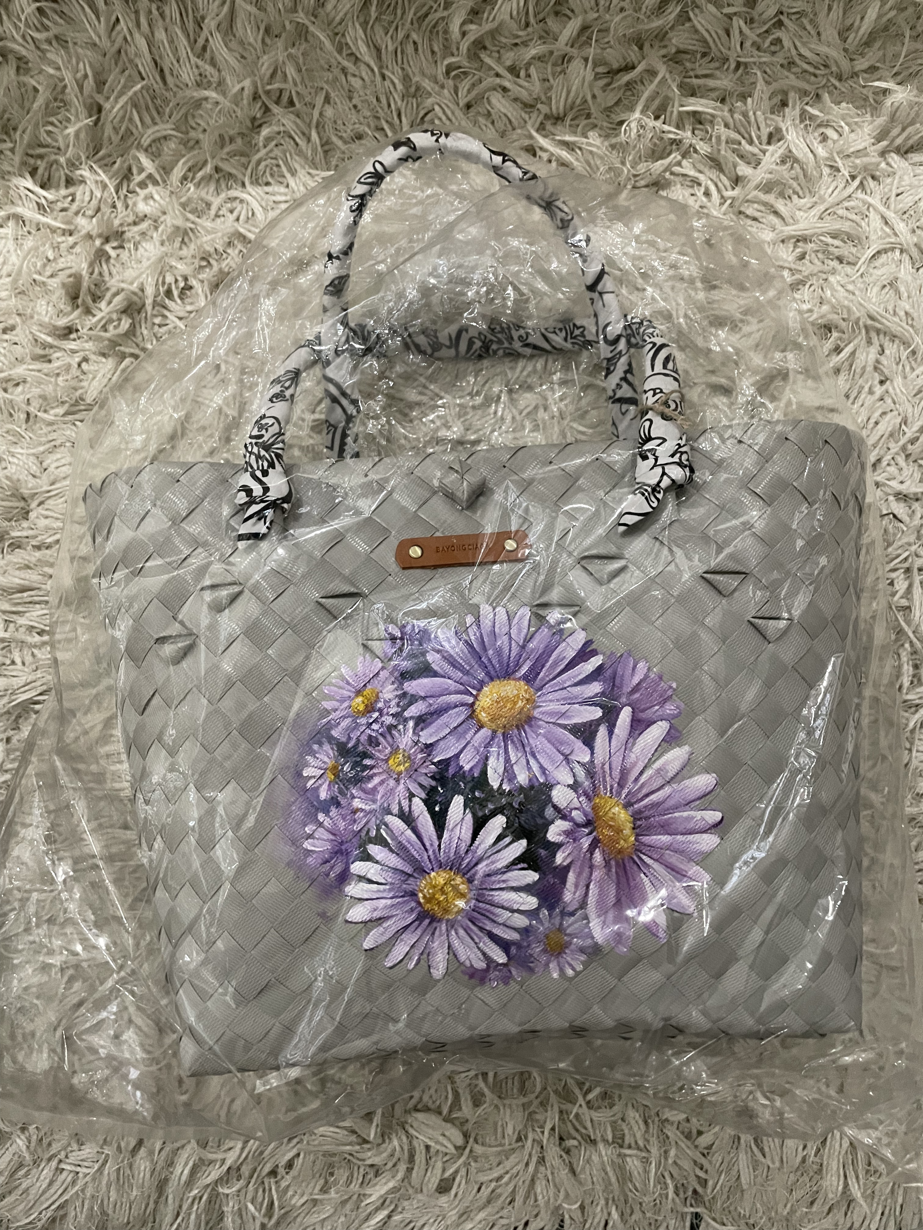 Sustainable handbag with purple flowers